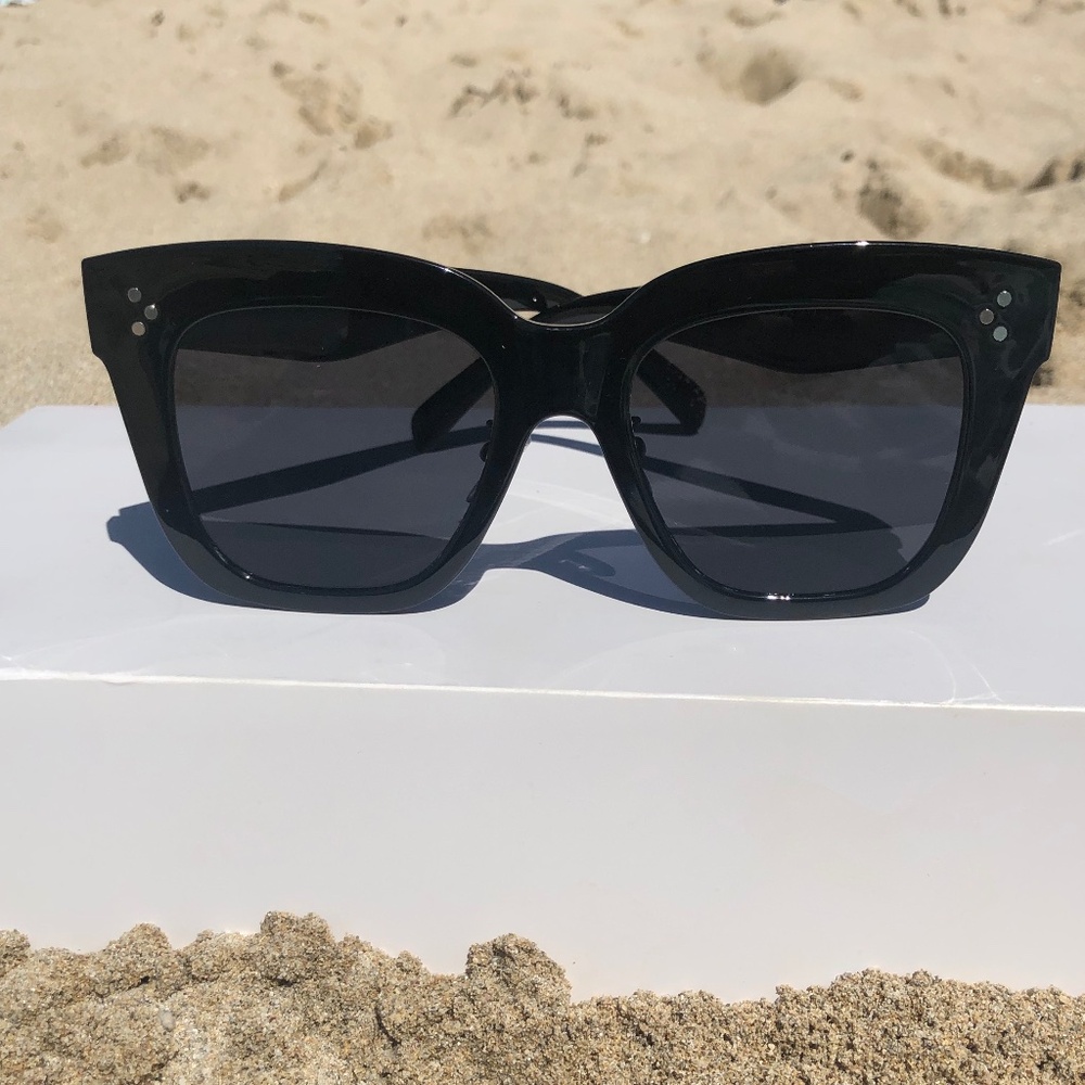 Big Black Glasses